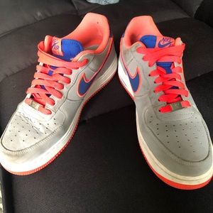 Men’s 8 Nike Air Force 1.